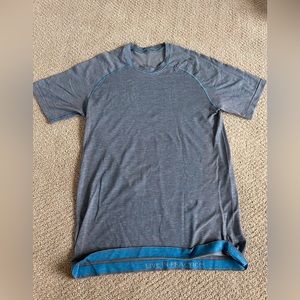 Lululemon T-shirt